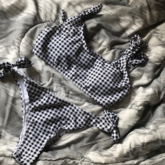 Plaid Bikini Black and White 🖤 - Picture 3 of 3